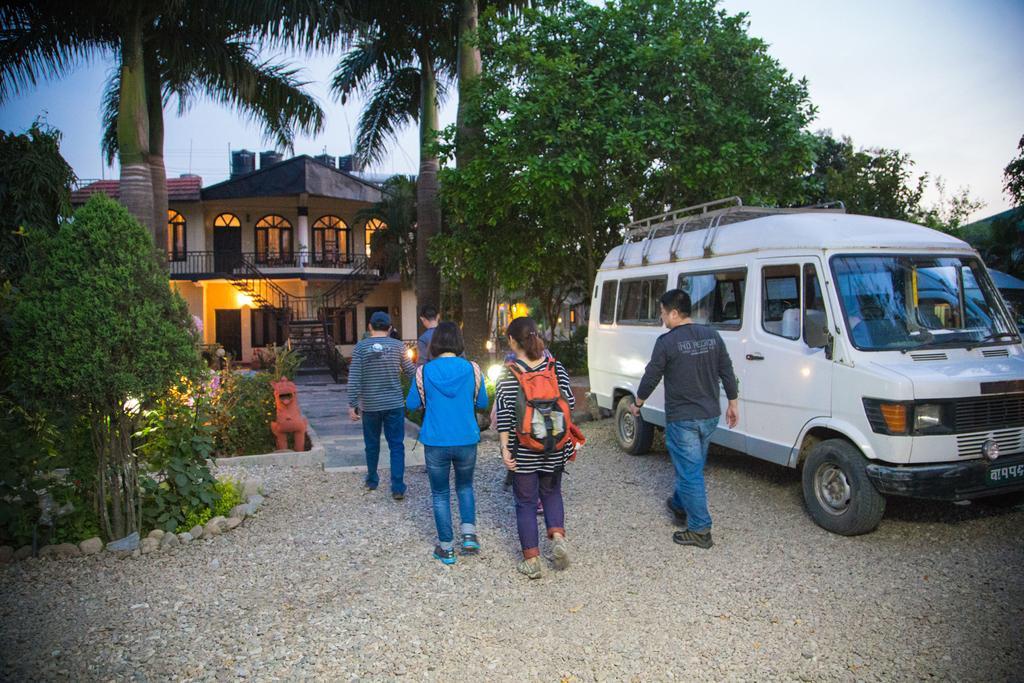 Chitwan Adventure Resort Sauraha Dış mekan fotoğraf