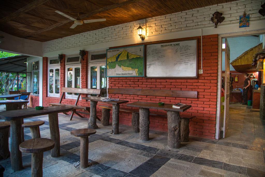 Chitwan Adventure Resort Sauraha Dış mekan fotoğraf