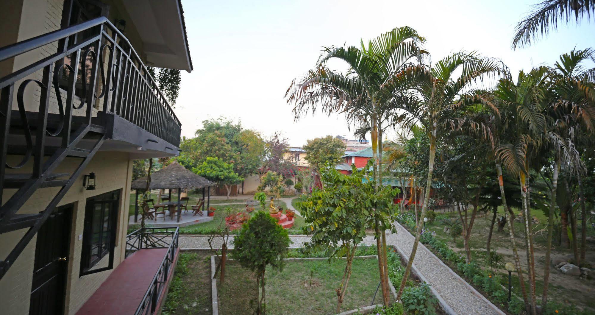 Chitwan Adventure Resort Sauraha Dış mekan fotoğraf